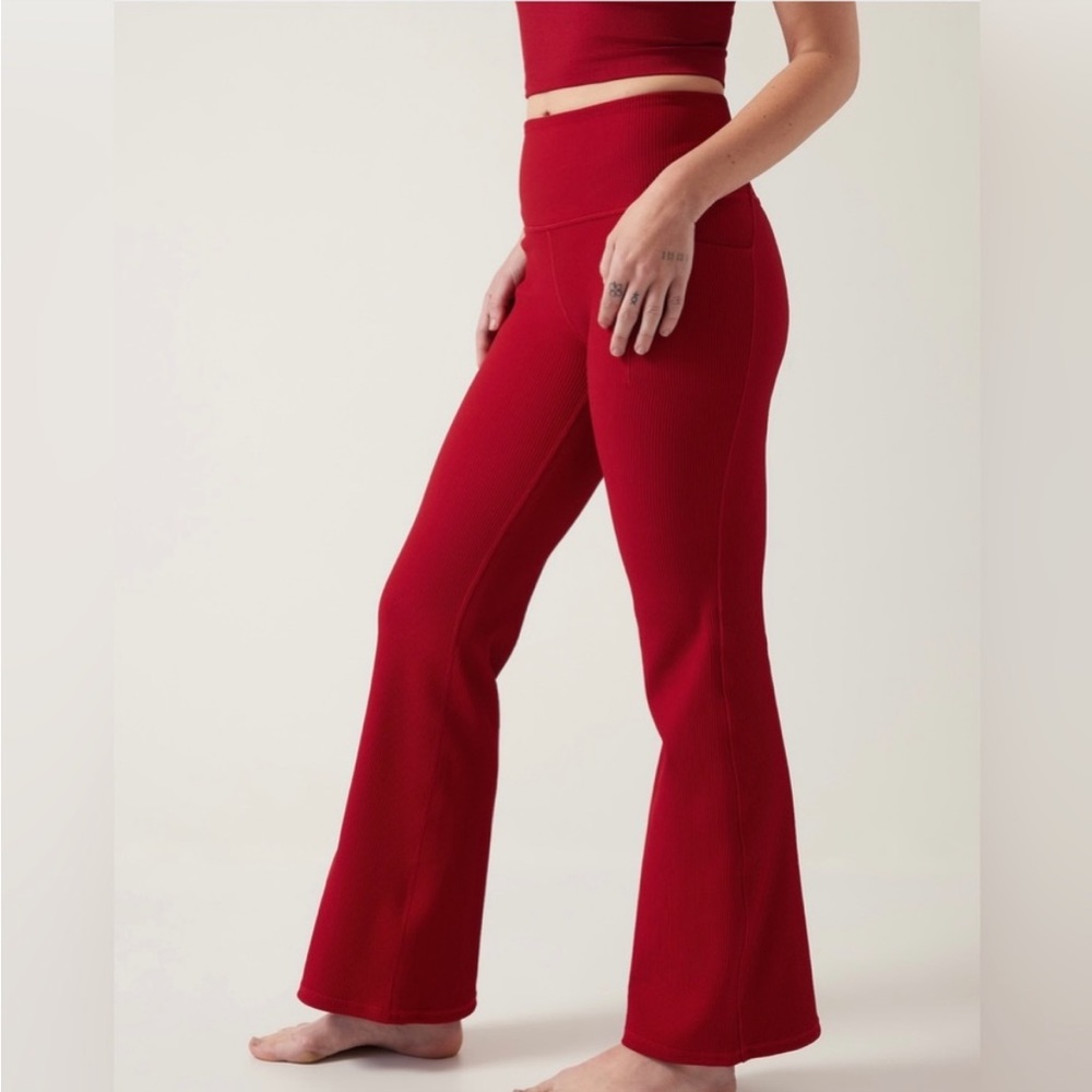 Red Athleta Salutation Flare Leggings Pants Ribbed with Pockets